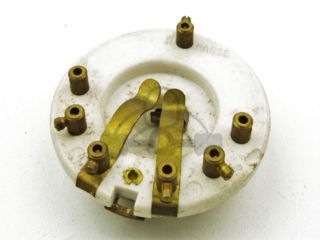 KOPLAMPFITTING BAX15 2 POLIG 35MM 2EH